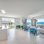 Stunning 3 Bedrooms With A Sea View Terrace