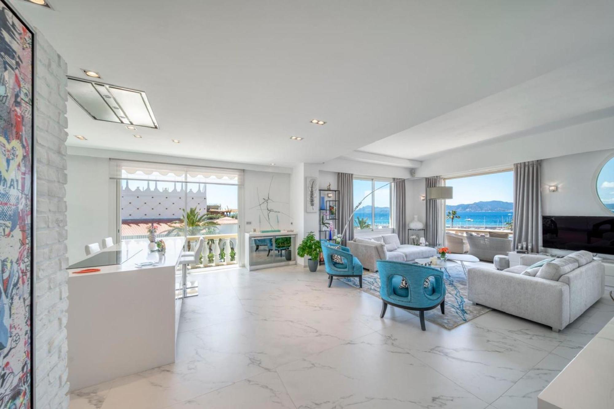 Stunning 3 Bedrooms With A Sea View Terrace Cannes